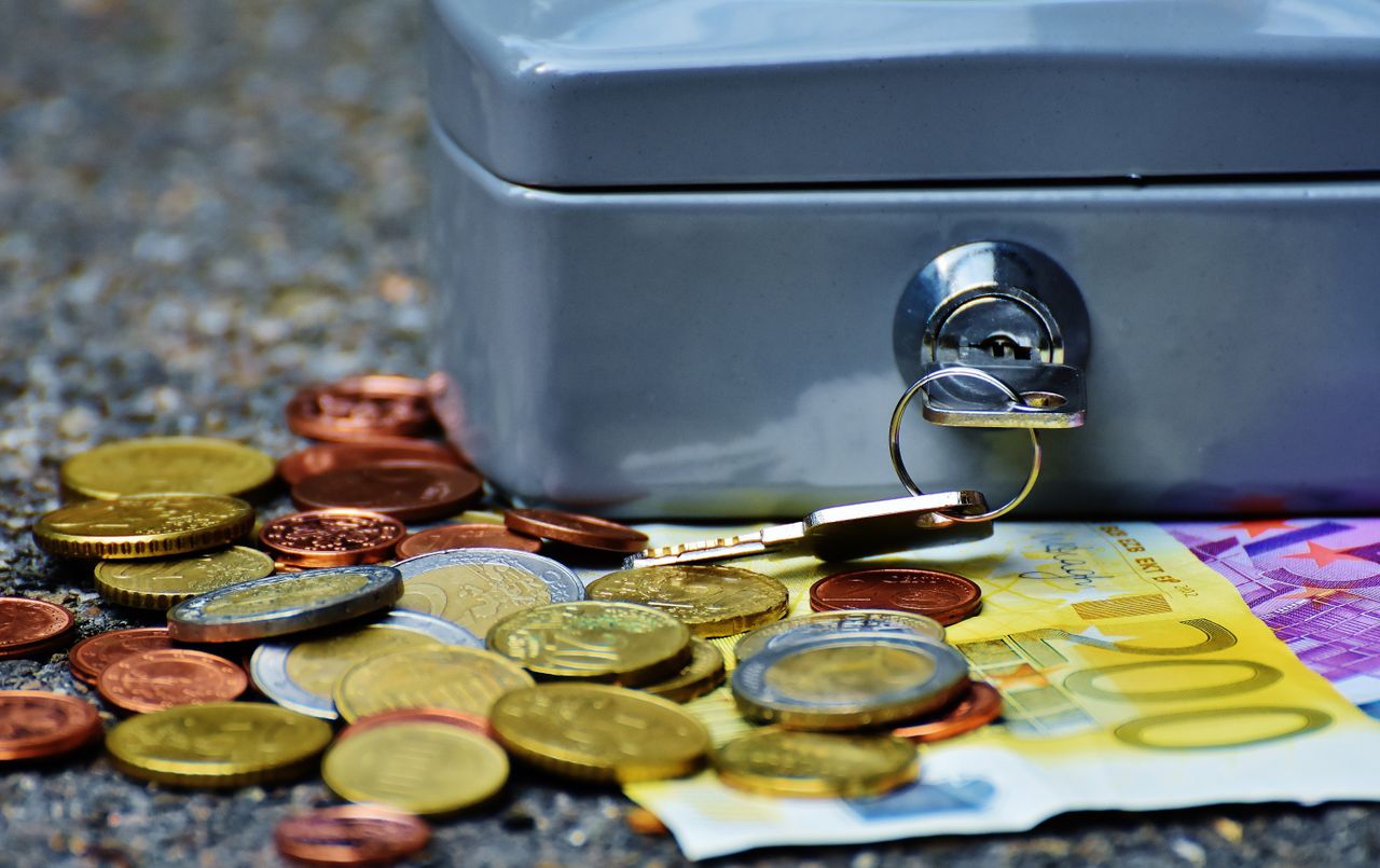 Navigating Treasury Opportunities and Risks in a Volatile Market